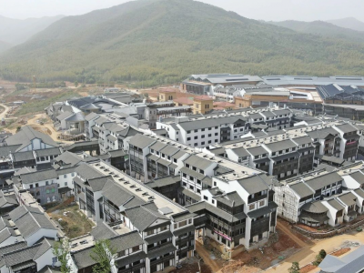 宜興窯湖小鎮(zhèn)二標(biāo)段配電房國慶前順利完成送電！